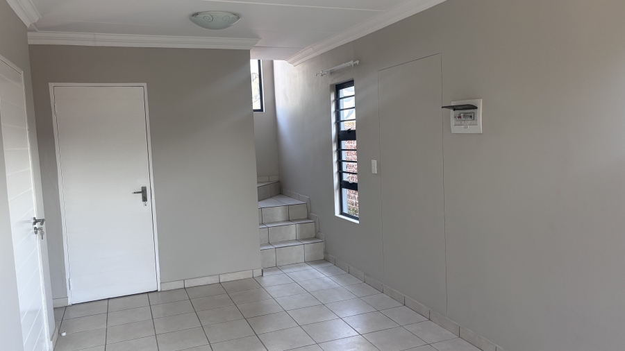 To Let 3 Bedroom Property for Rent in South Hills Gauteng