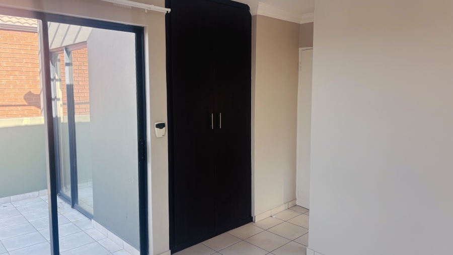 To Let 3 Bedroom Property for Rent in South Hills Gauteng