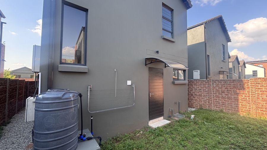 To Let 3 Bedroom Property for Rent in South Hills Gauteng
