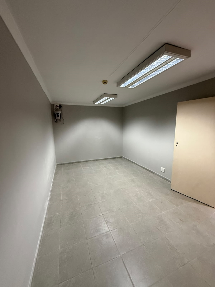 To Let Commercial Property for Rent in Wierda Park Gauteng