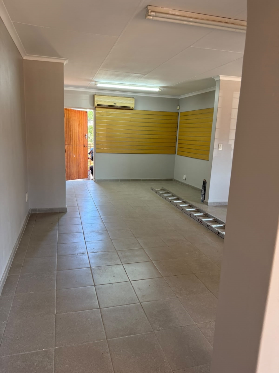 To Let Commercial Property for Rent in Wierda Park Gauteng