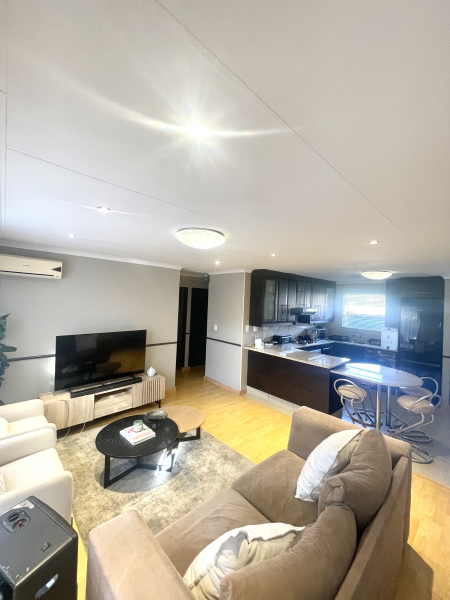 To Let 2 Bedroom Property for Rent in Sunninghill Gauteng