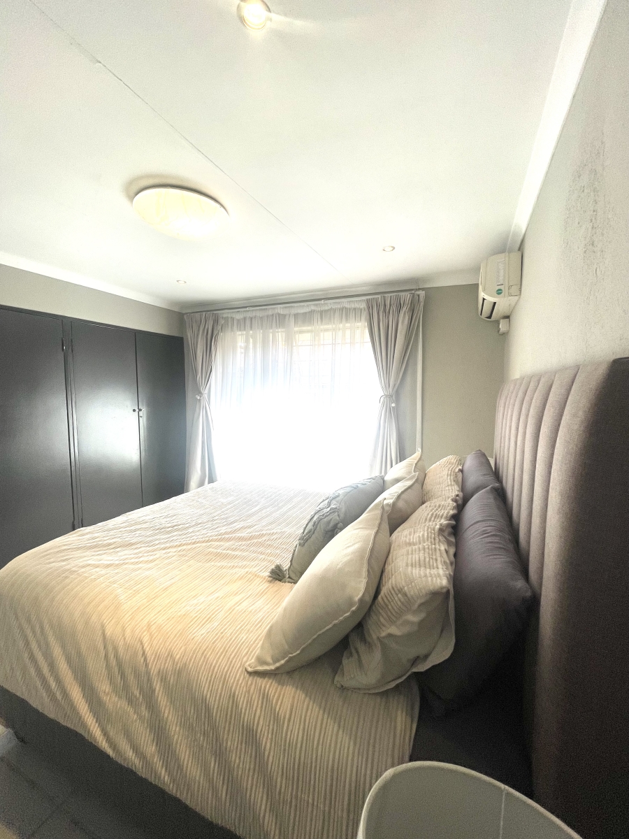 To Let 2 Bedroom Property for Rent in Sunninghill Gauteng
