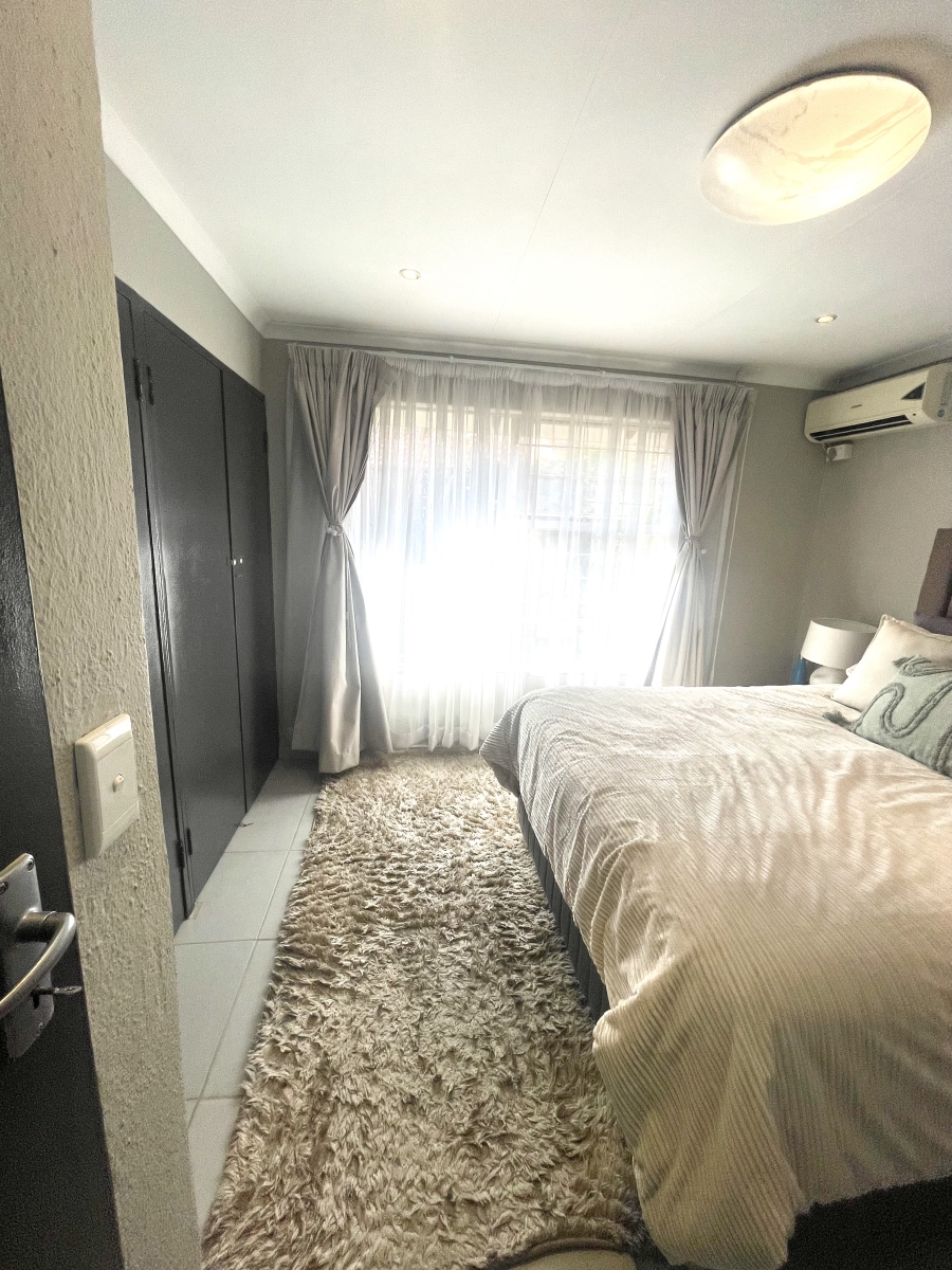 To Let 2 Bedroom Property for Rent in Sunninghill Gauteng