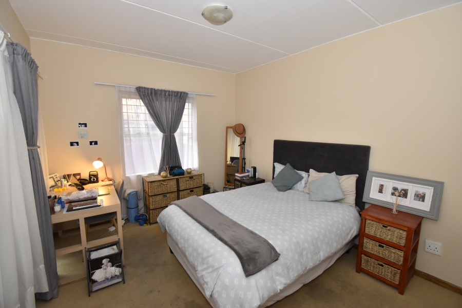 To Let 2 Bedroom Property for Rent in Sundowner Gauteng