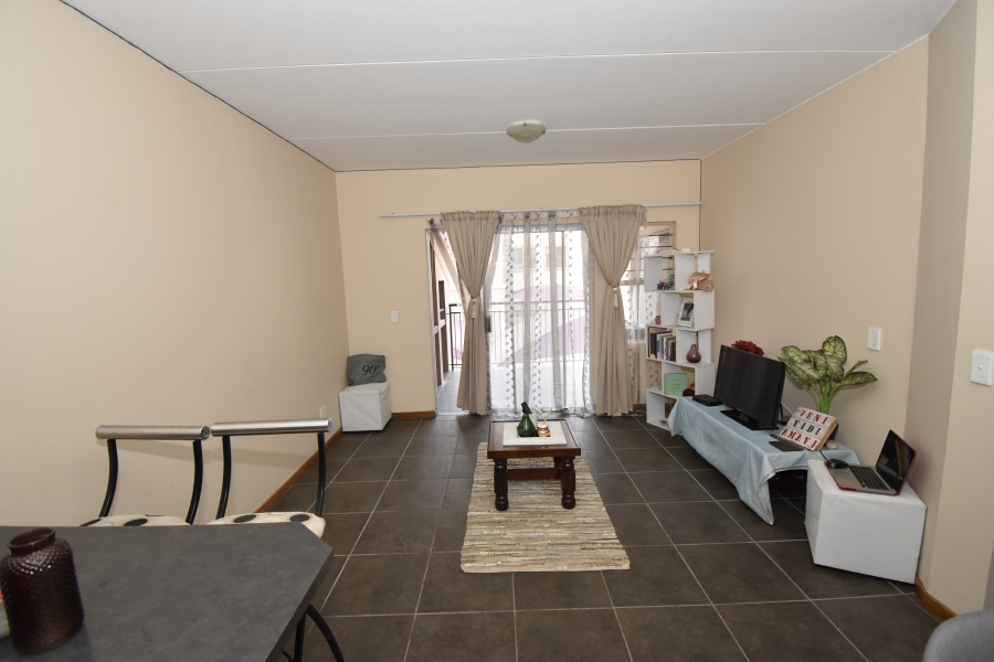 To Let 2 Bedroom Property for Rent in Sundowner Gauteng