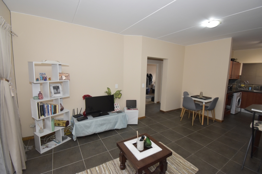 To Let 2 Bedroom Property for Rent in Sundowner Gauteng