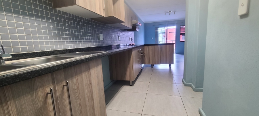 To Let 2 Bedroom Property for Rent in Sebenza Gauteng