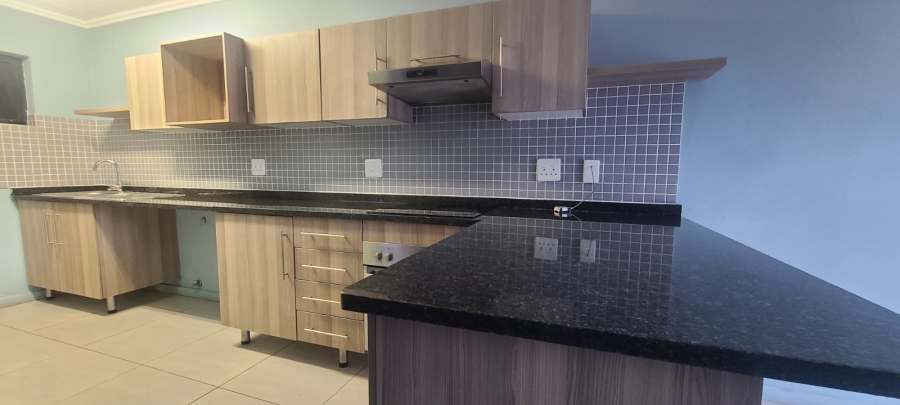 To Let 2 Bedroom Property for Rent in Sebenza Gauteng