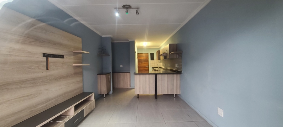 To Let 2 Bedroom Property for Rent in Sebenza Gauteng