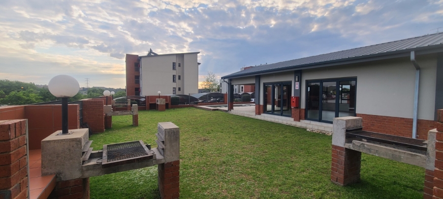To Let 2 Bedroom Property for Rent in Sebenza Gauteng