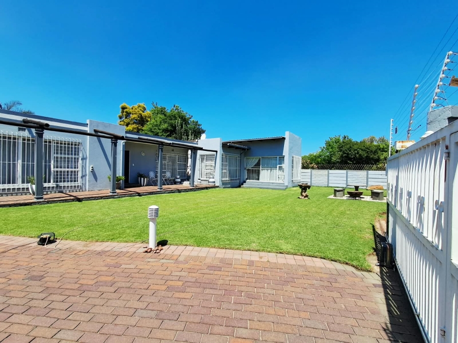 3 Bedroom Property for Sale in Freeway Park Gauteng