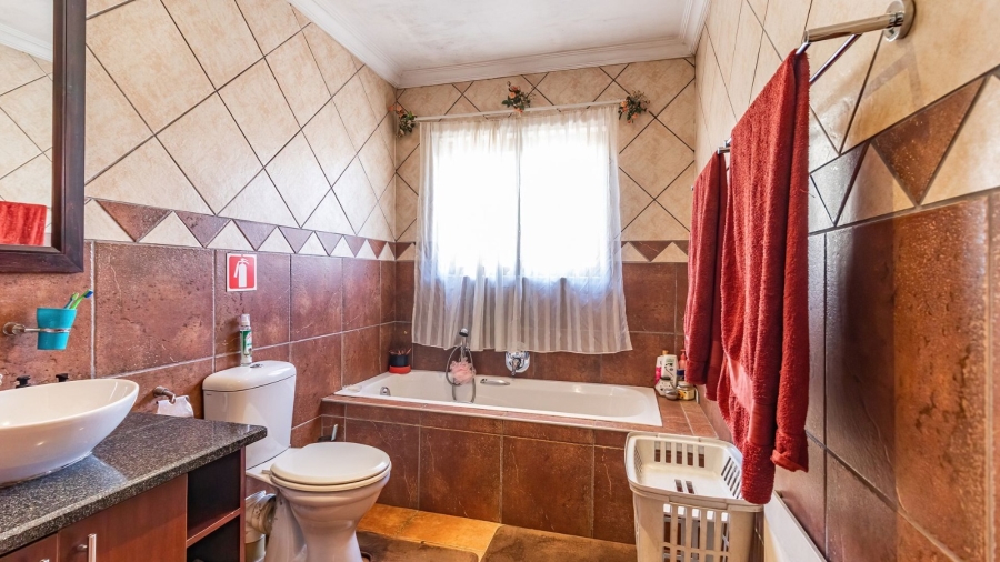 3 Bedroom Property for Sale in Hughes Gauteng
