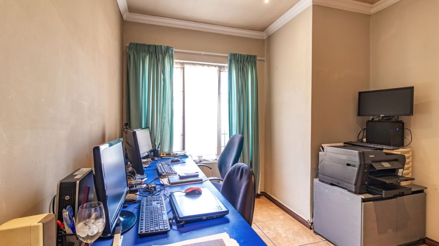 3 Bedroom Property for Sale in Hughes Gauteng