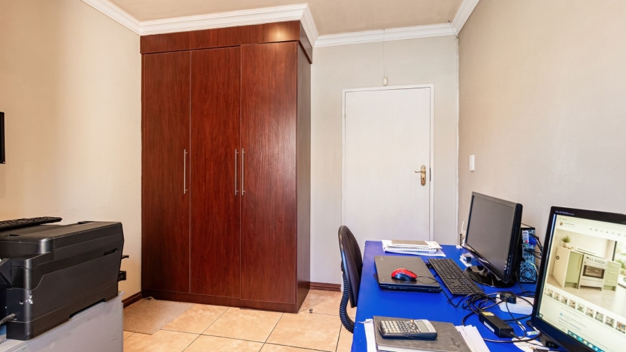 3 Bedroom Property for Sale in Hughes Gauteng
