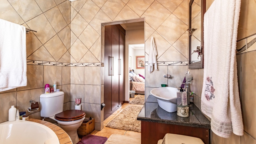 3 Bedroom Property for Sale in Hughes Gauteng