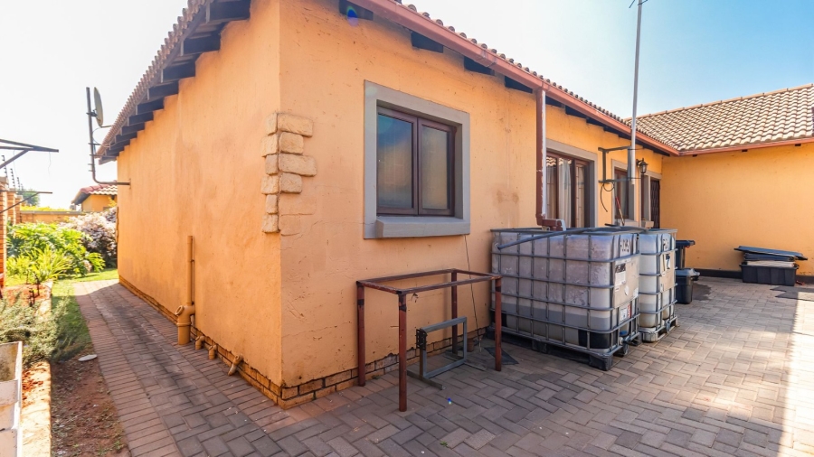 3 Bedroom Property for Sale in Hughes Gauteng