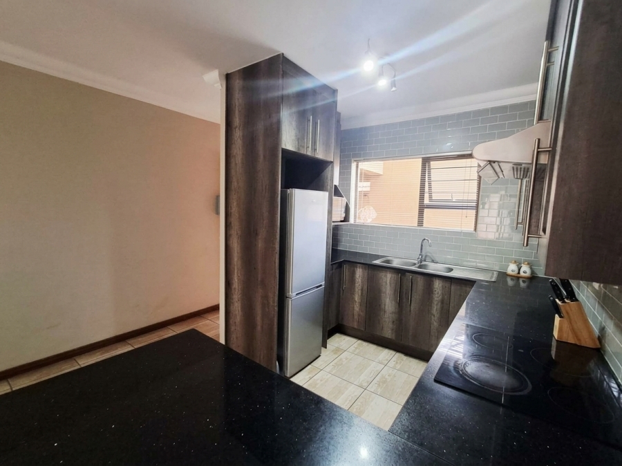 2 Bedroom Property for Sale in Comet Gauteng