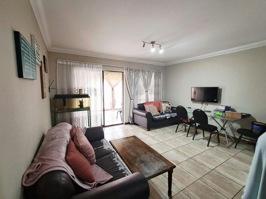 2 Bedroom Property for Sale in Comet Gauteng