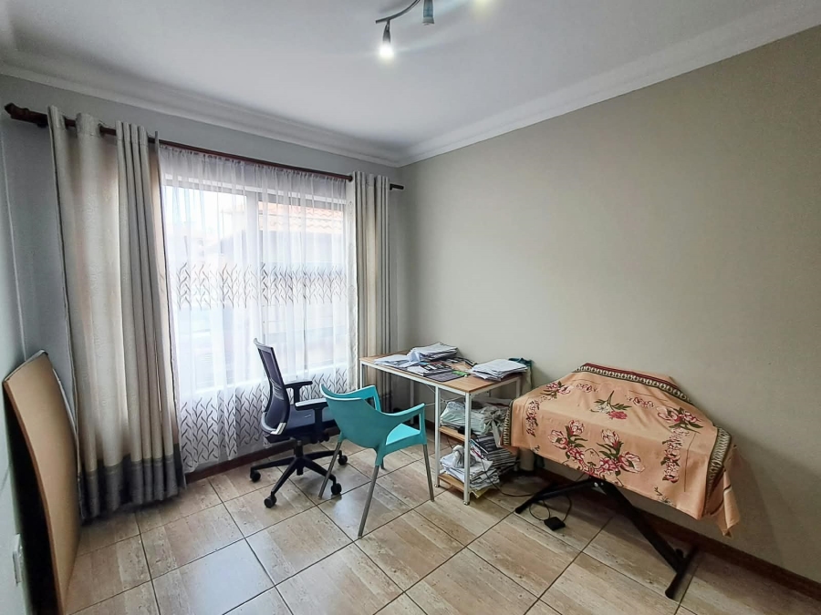 2 Bedroom Property for Sale in Comet Gauteng