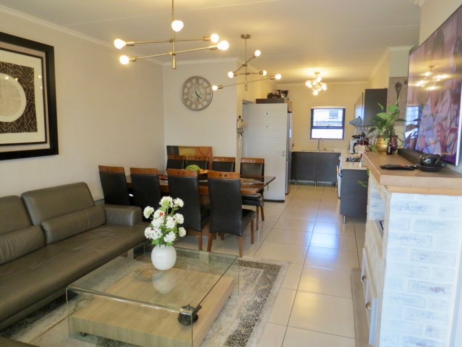 3 Bedroom Property for Sale in Greenstone Hill Gauteng