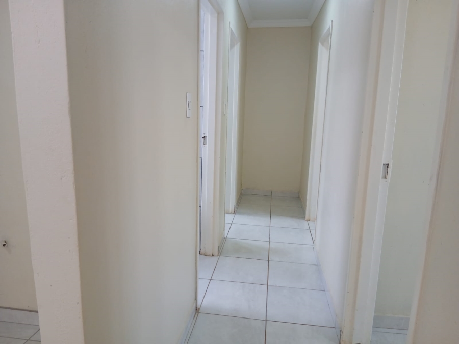 2 Bedroom Property for Sale in Dawn Park Gauteng