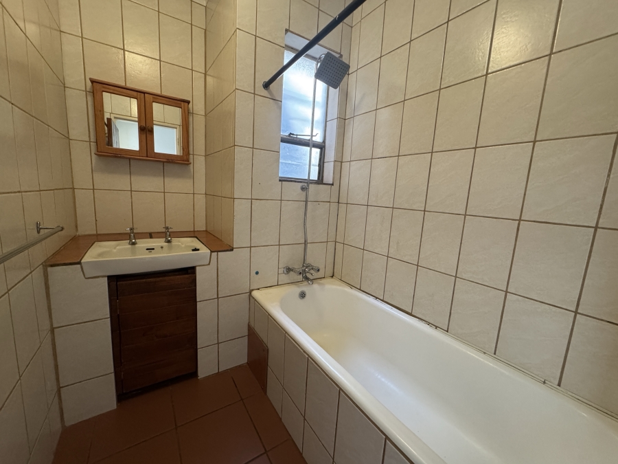 2 Bedroom Property for Sale in Malvern East Gauteng