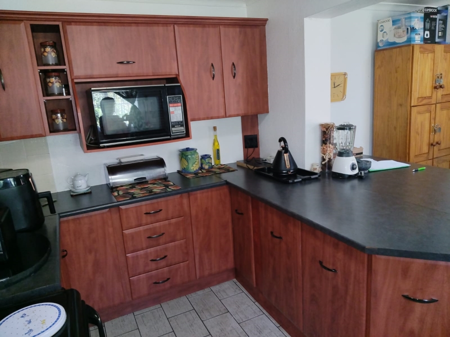 3 Bedroom Property for Sale in Illiondale Gauteng