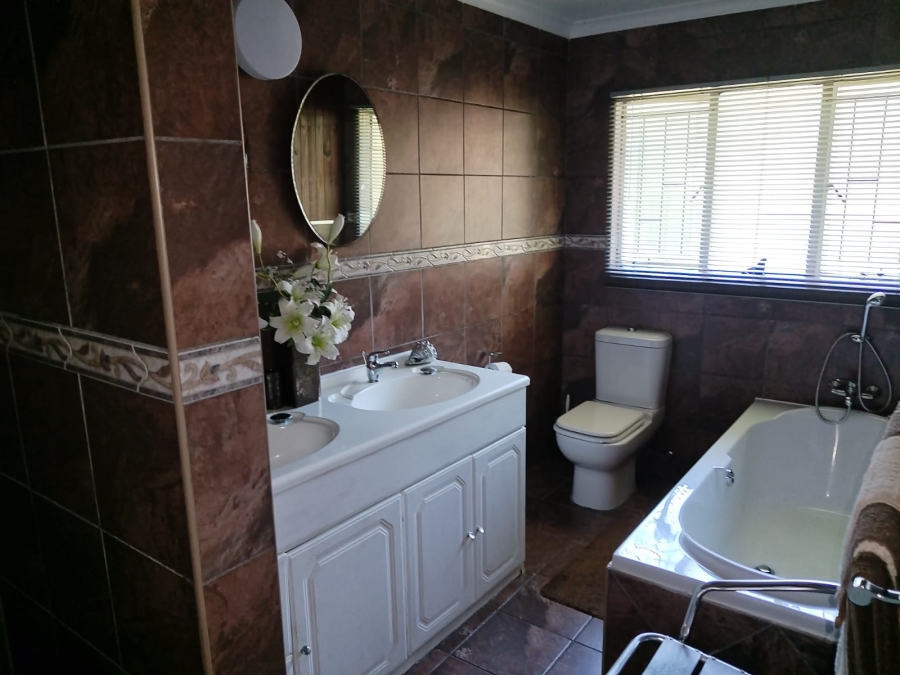 3 Bedroom Property for Sale in Illiondale Gauteng