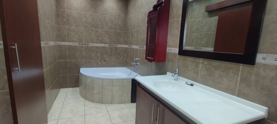 4 Bedroom Property for Sale in Fochville Gauteng