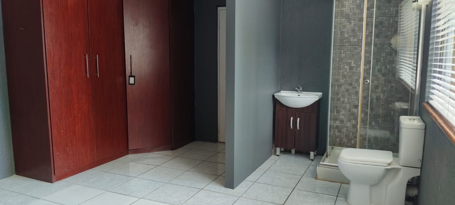 4 Bedroom Property for Sale in Fochville Gauteng