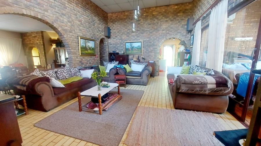 4 Bedroom Property for Sale in Monument Park Gauteng