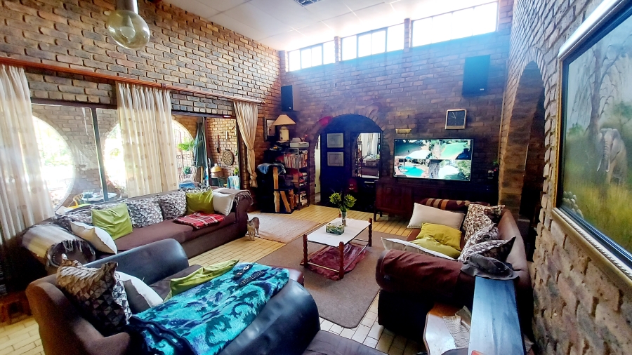 4 Bedroom Property for Sale in Monument Park Gauteng