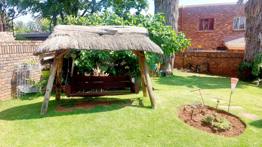 4 Bedroom Property for Sale in Monument Park Gauteng