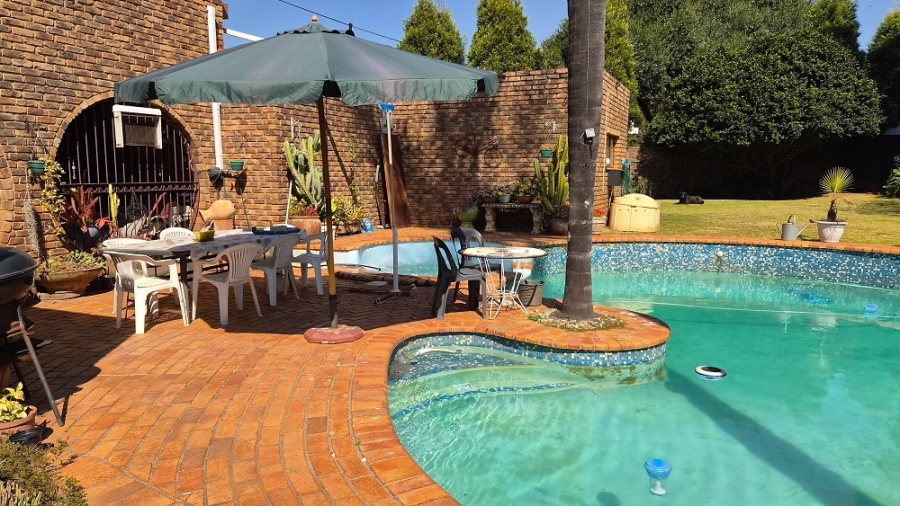 4 Bedroom Property for Sale in Monument Park Gauteng