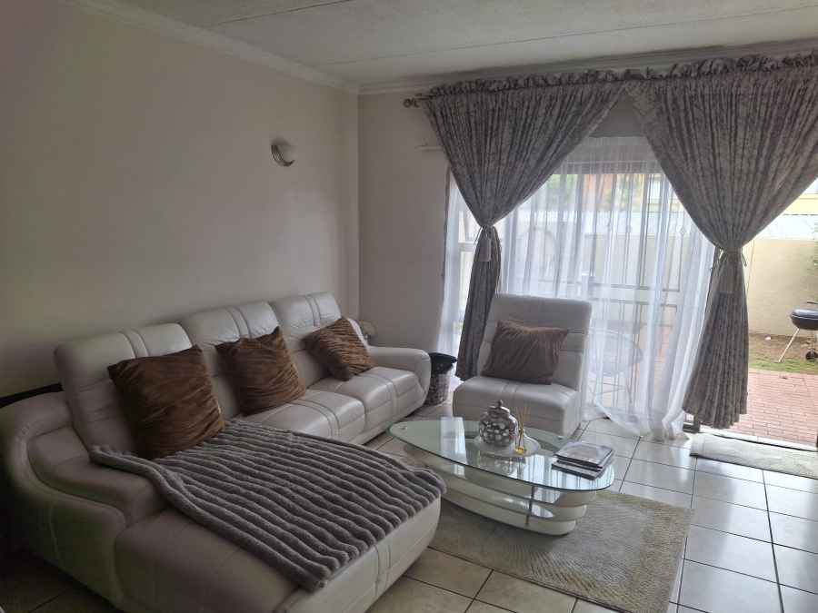 To Let 3 Bedroom Property for Rent in Pretorius Park Gauteng