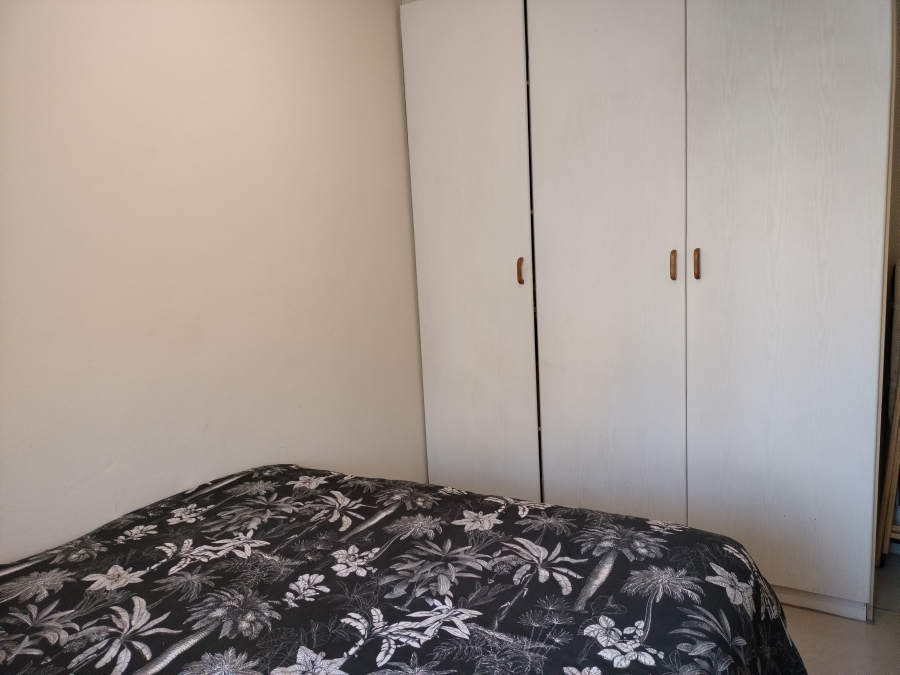 2 Bedroom Property for Sale in Erand Gardens Gauteng
