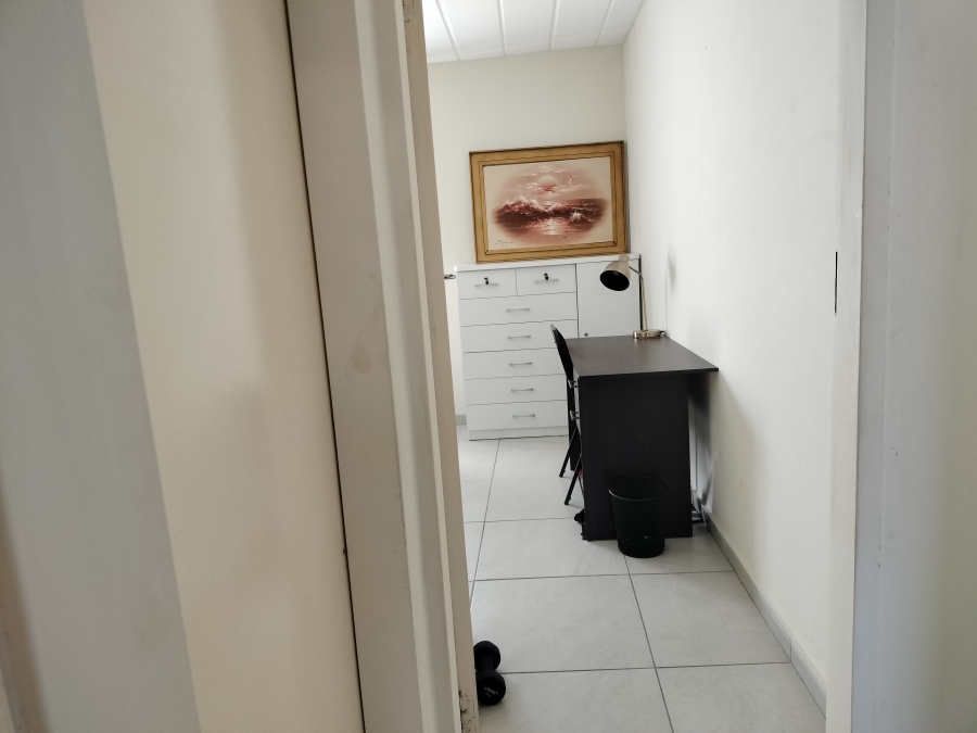 2 Bedroom Property for Sale in Erand Gardens Gauteng