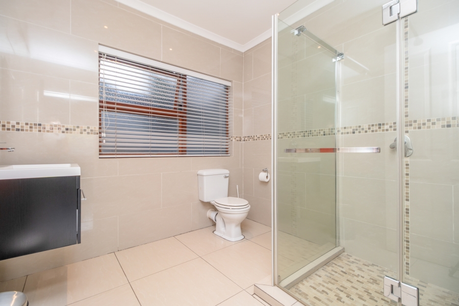 To Let Commercial Property for Rent in Parkmore Gauteng