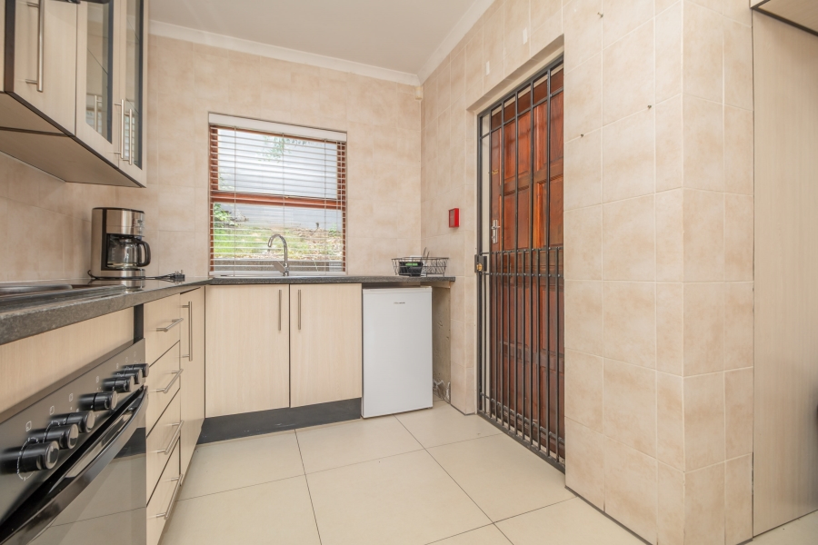 To Let Commercial Property for Rent in Parkmore Gauteng