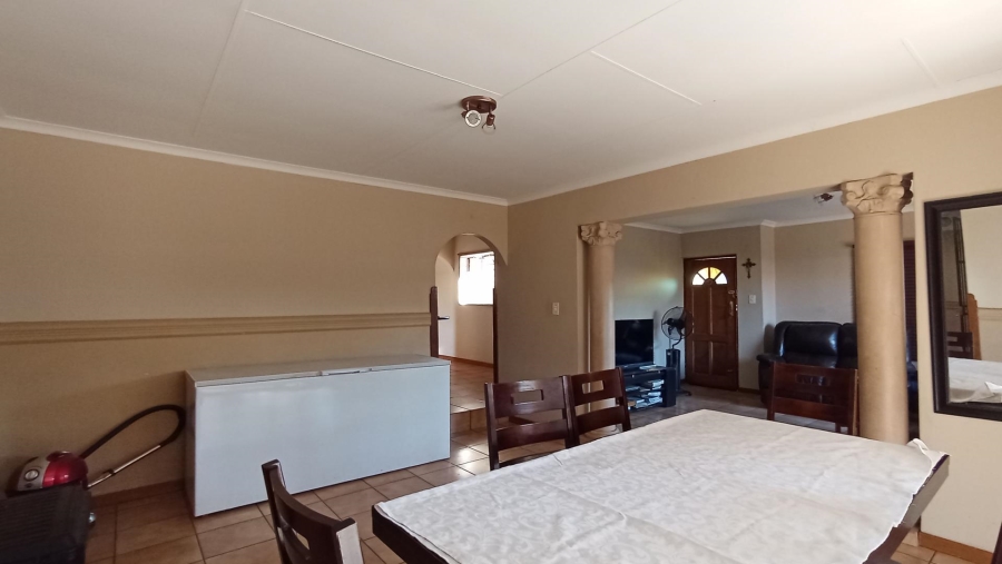 3 Bedroom Property for Sale in Highveld Gauteng