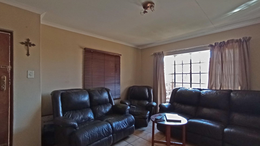3 Bedroom Property for Sale in Highveld Gauteng