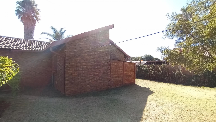 3 Bedroom Property for Sale in Highveld Gauteng