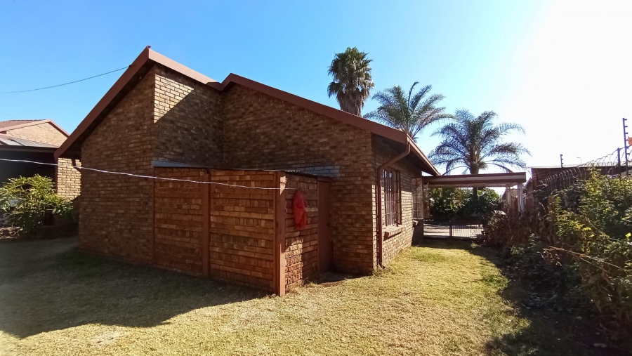 3 Bedroom Property for Sale in Highveld Gauteng