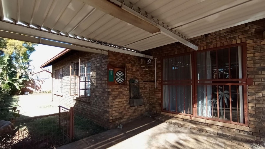 3 Bedroom Property for Sale in Highveld Gauteng