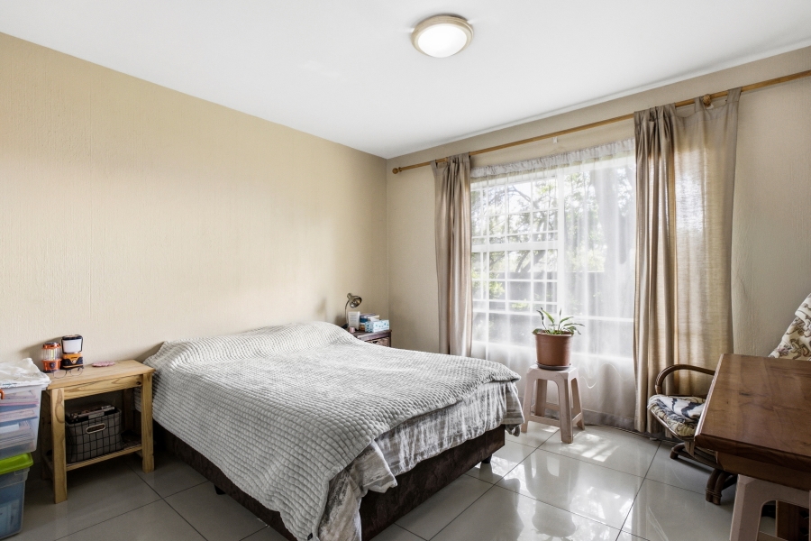 2 Bedroom Property for Sale in Bryanston Gauteng