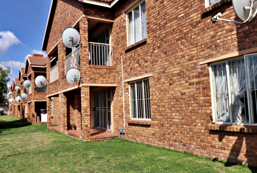 2 Bedroom Property for Sale in Terenure Gauteng