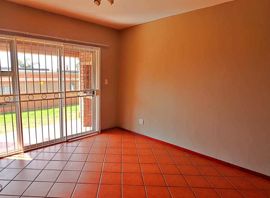 2 Bedroom Property for Sale in Terenure Gauteng