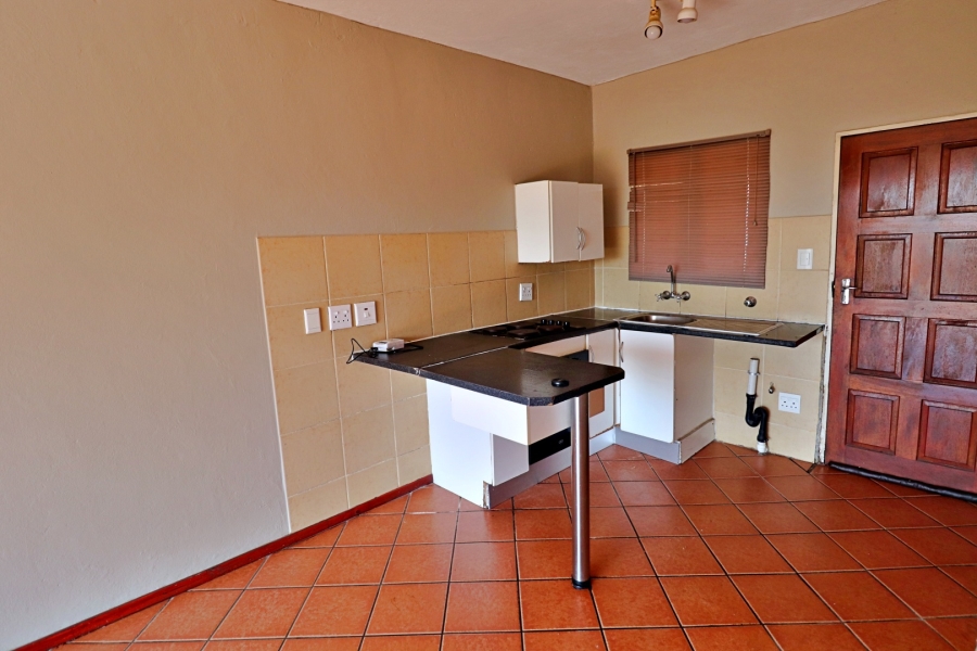 2 Bedroom Property for Sale in Terenure Gauteng