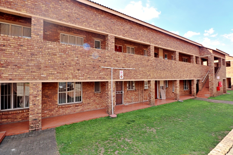 2 Bedroom Property for Sale in Terenure Gauteng